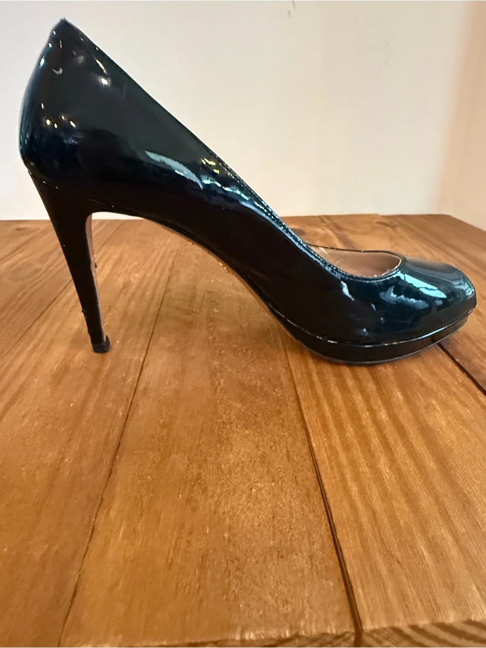 Prada. Vernice Nero Black Patent Peep Toe Platform Heels. Size 8.